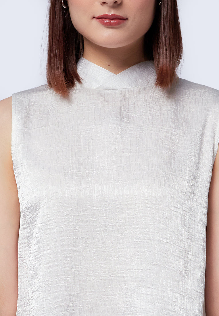 Mandarin Collar Sleeveless Blouse