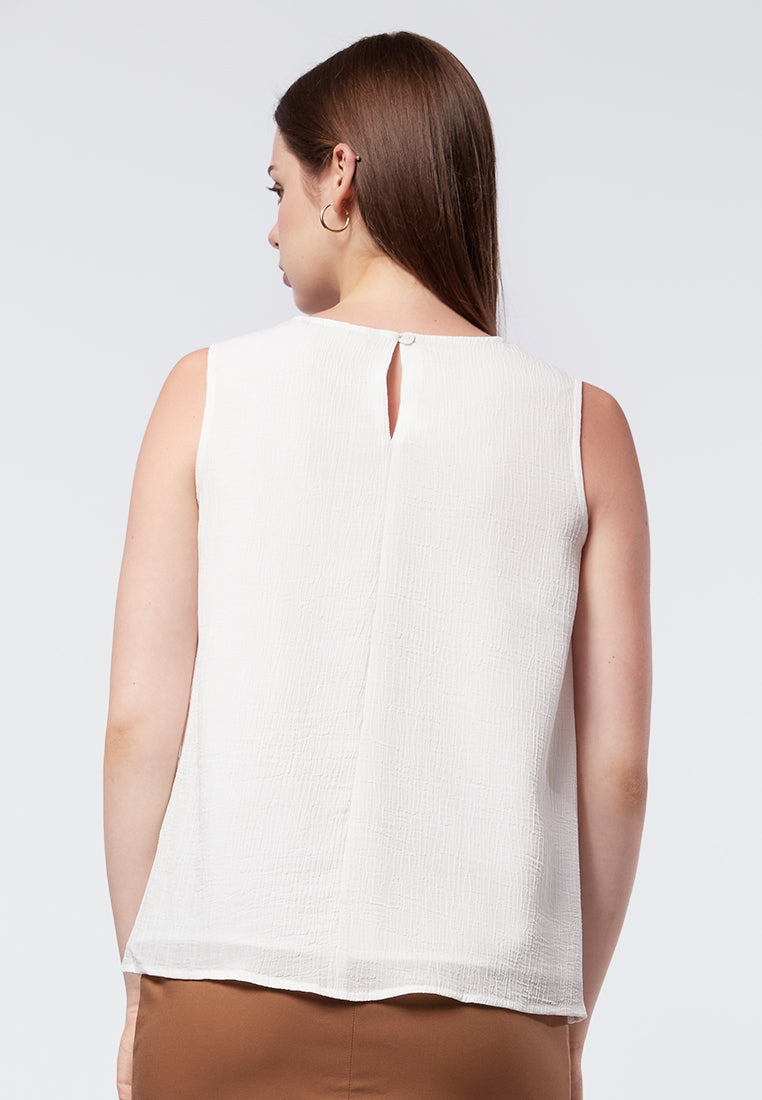 Round Neck Sleeveless Blouse