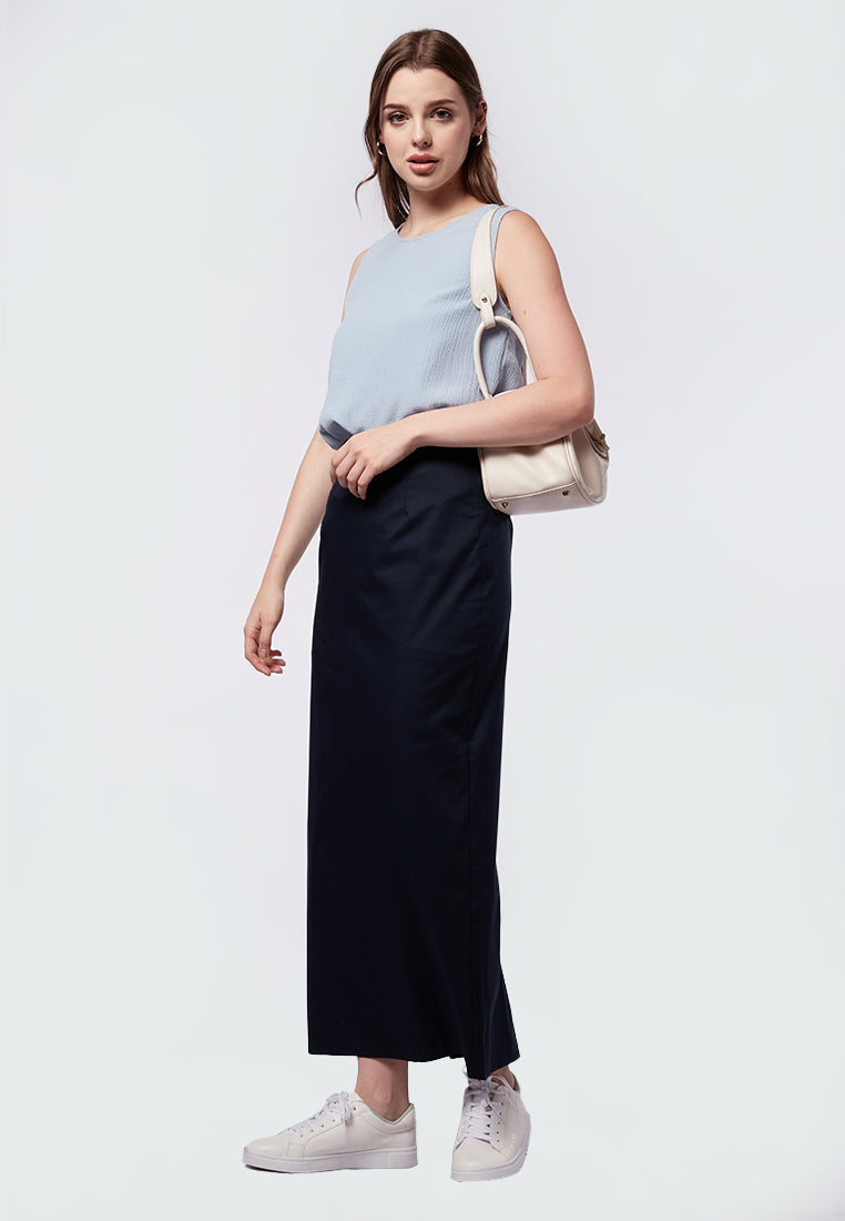 Round Neck Sleeveless Blouse