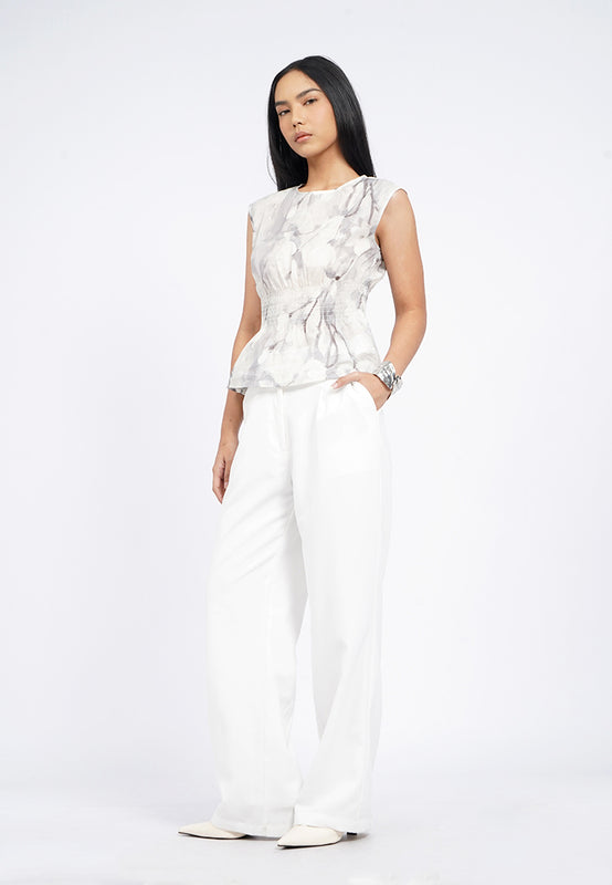 Gathered Sleeveless Printed Blouse