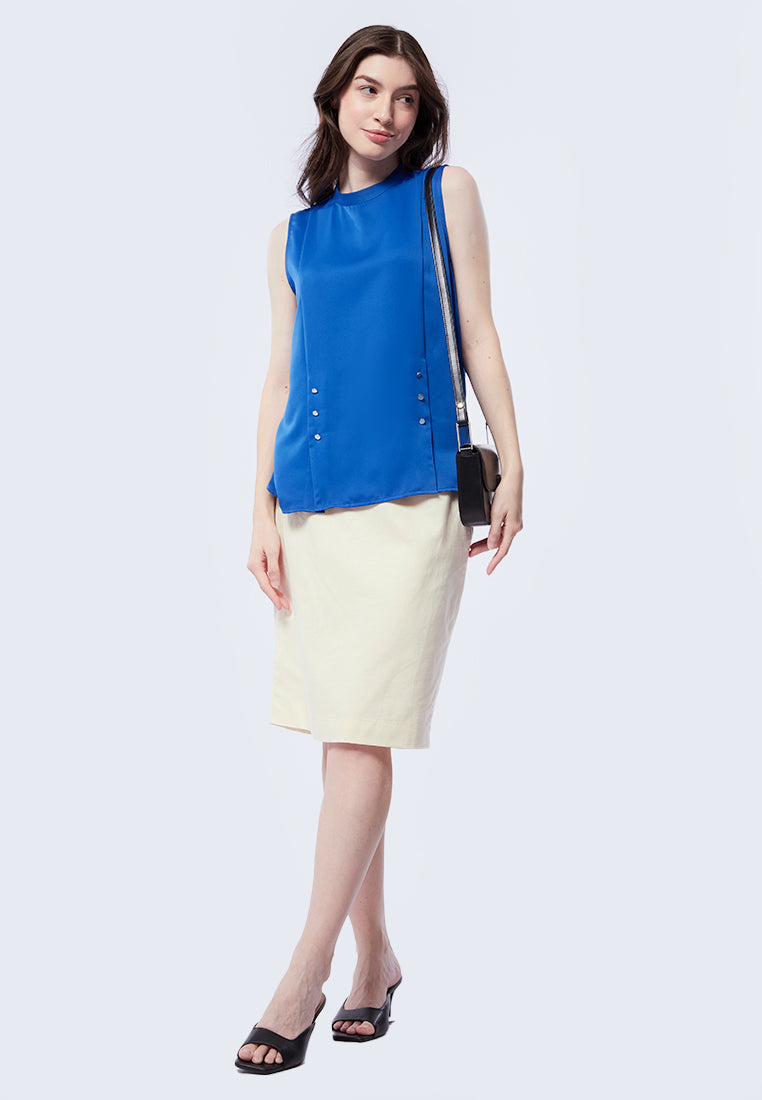 Round Neck Sleeveless Blouse