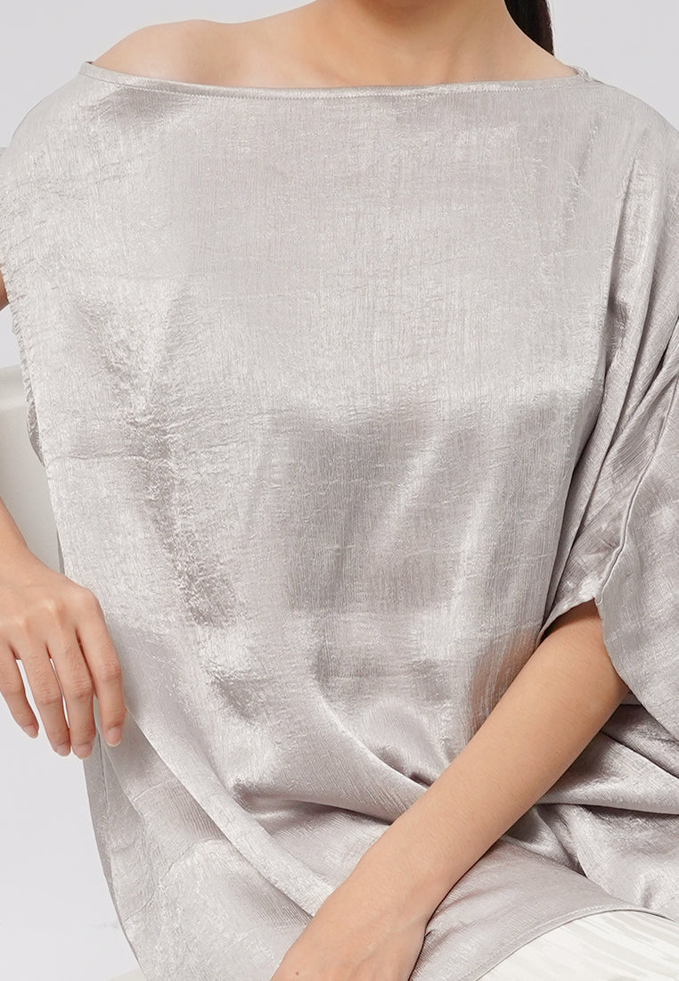 Asymmetric Sleeveless Cape