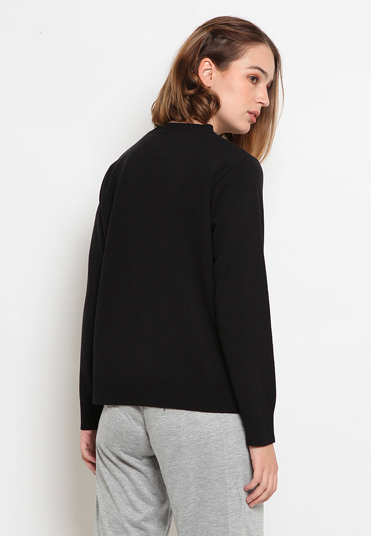 Contrast pocket sweater