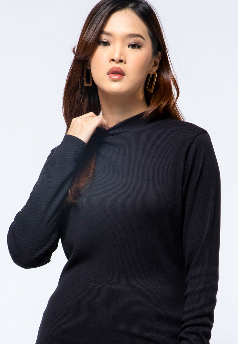 Mock Neck Long Sleeve T-shirt