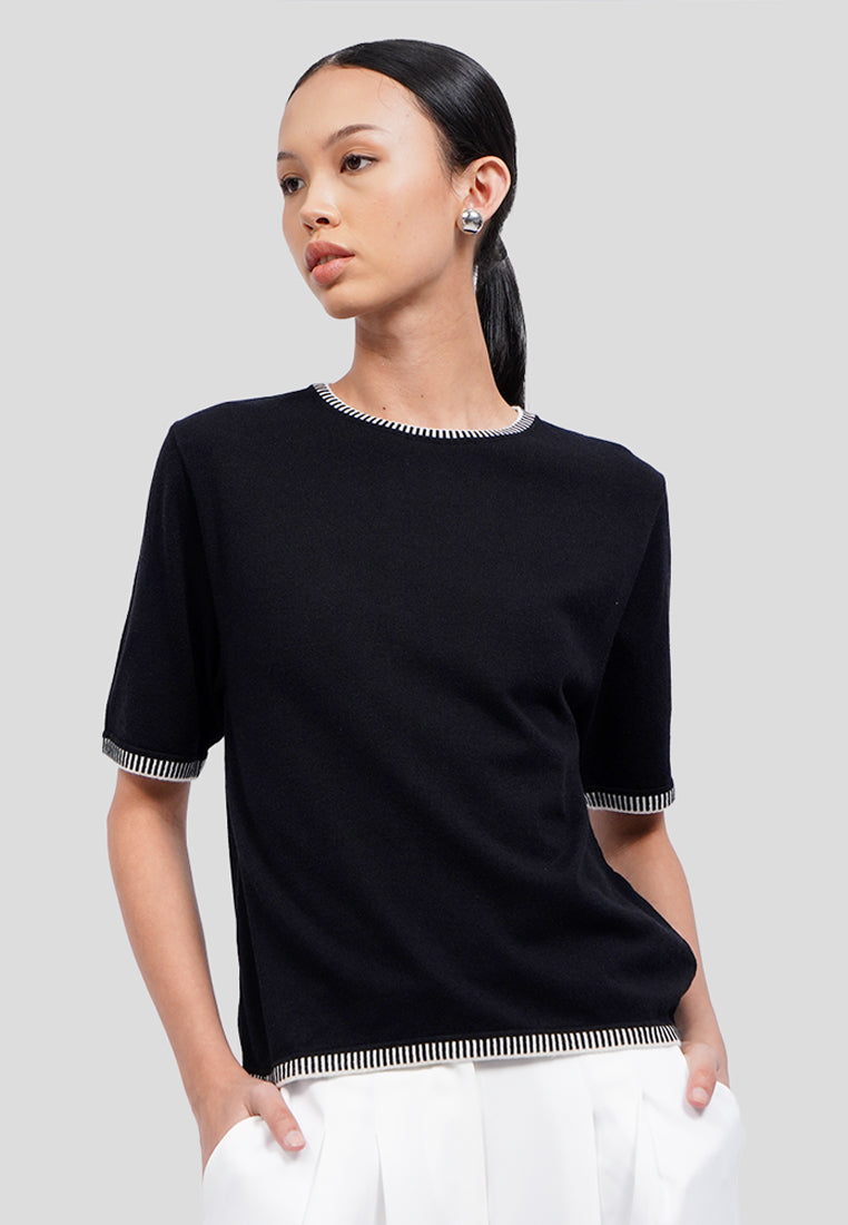 Contrast Stitch Short Sleeve Knit Top
