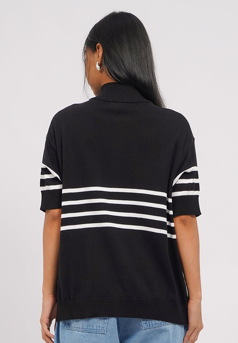 Short Sleeve Zipped Knit Top