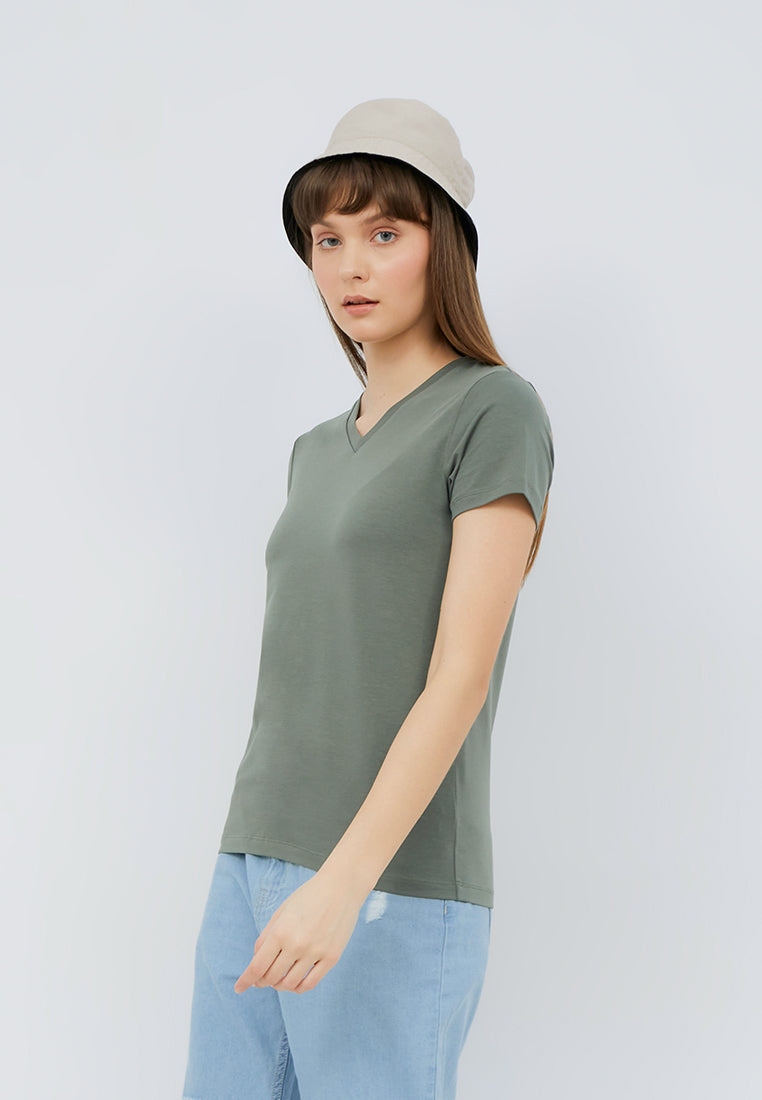 Basic V-neck T-shirt