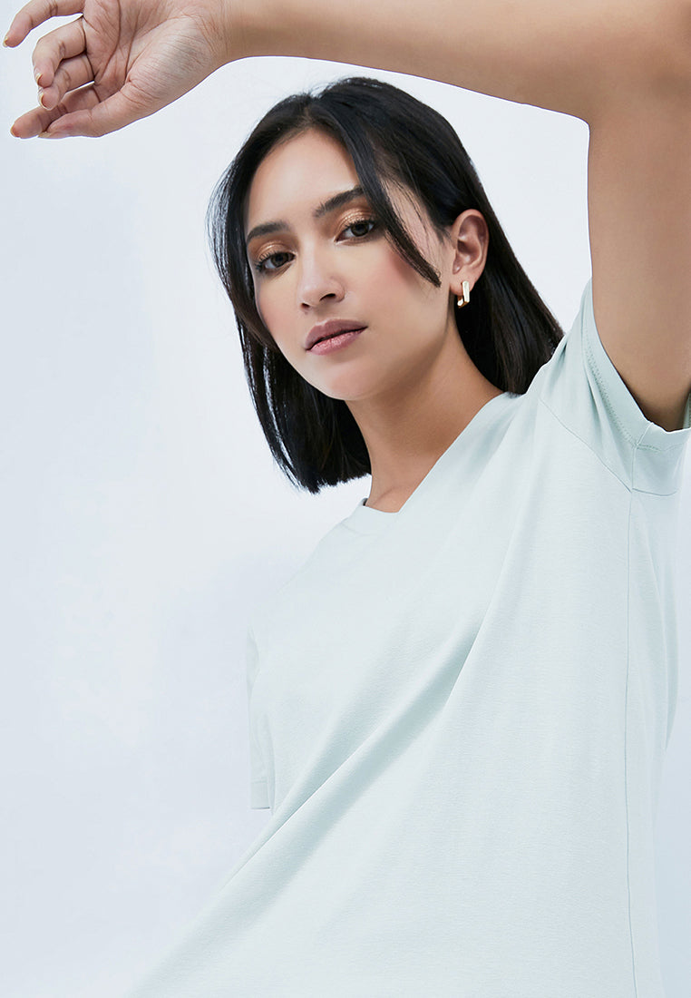 V-neck Basic T-shirt