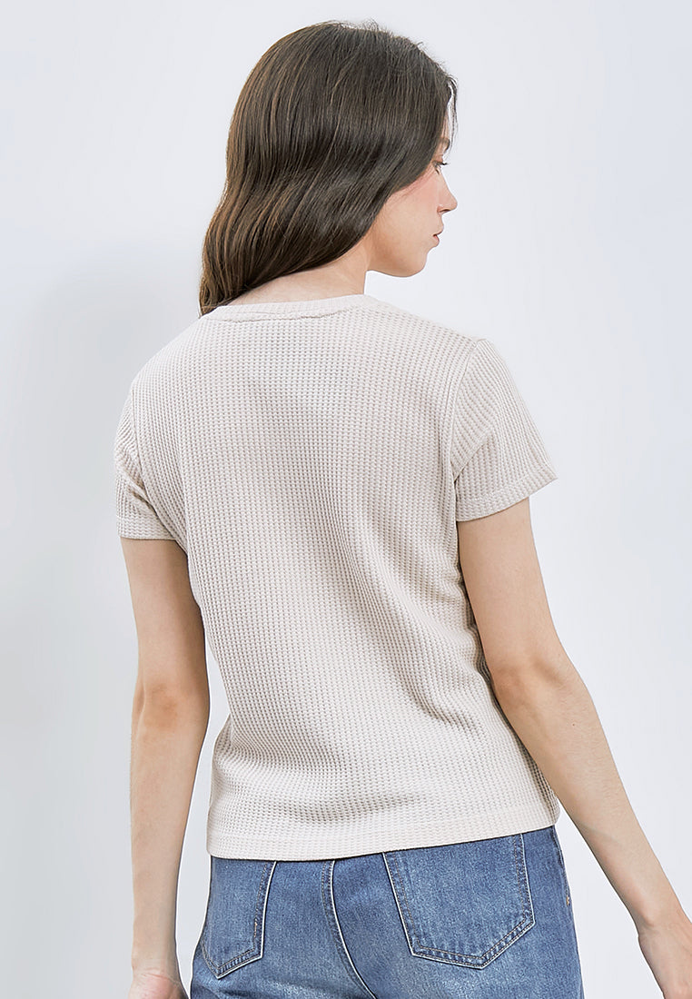 V-neck Waffle T-shirt with Pocket