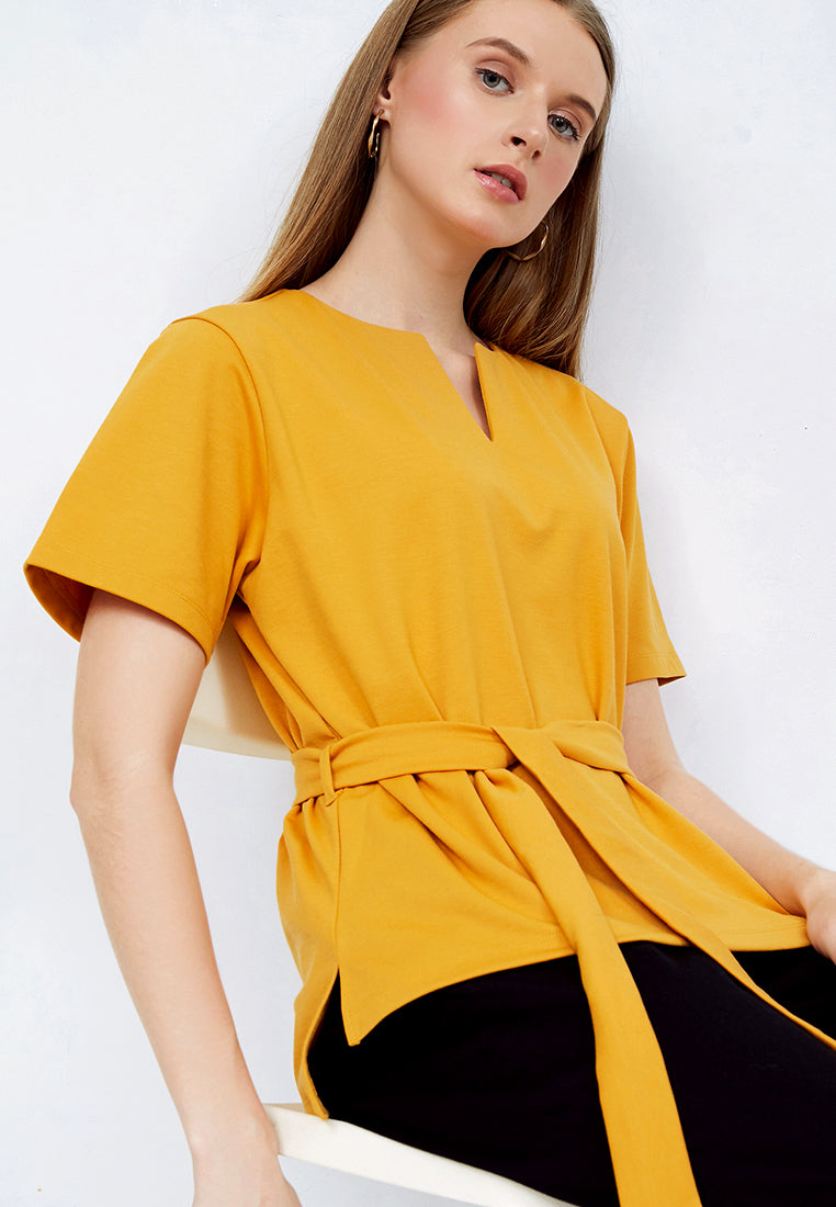 V-neck Short Sleeve Top with Belt