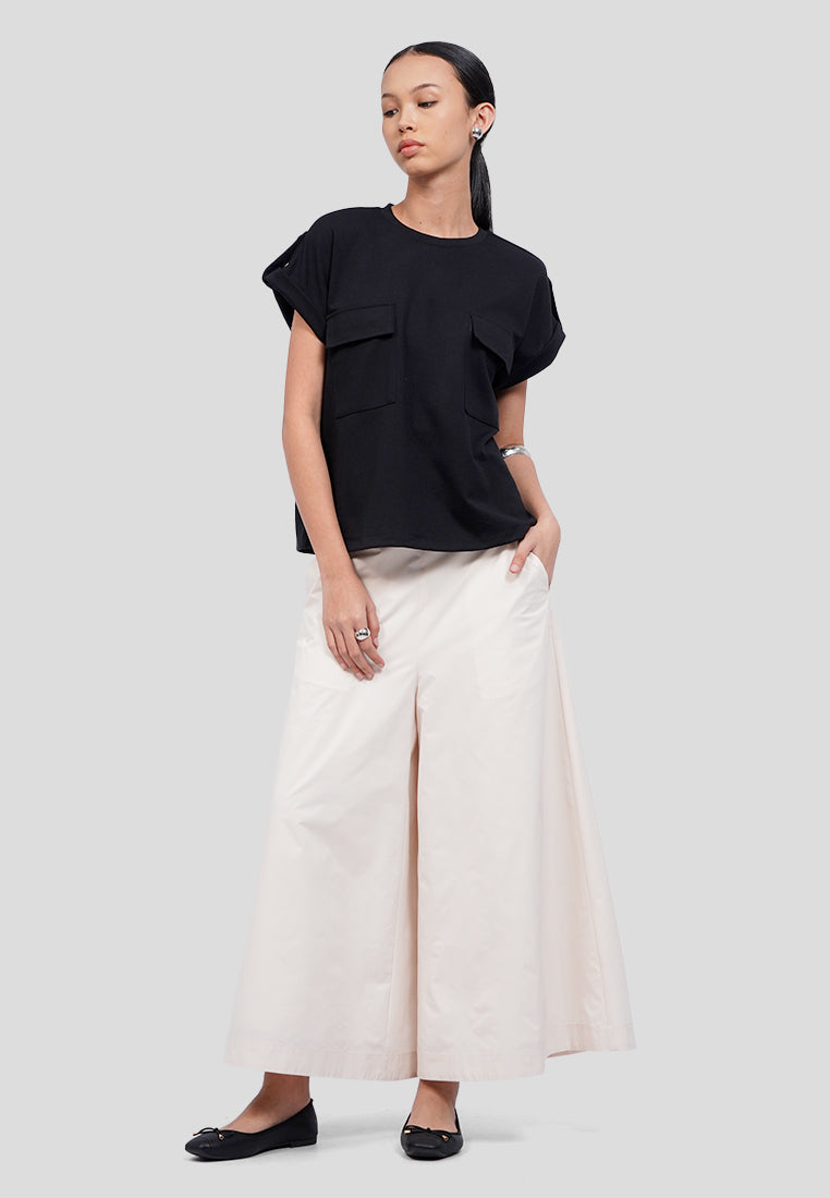 Double Pocket Short Sleeve Knit Top