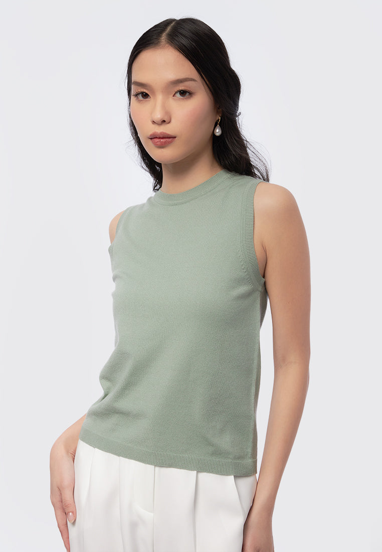 Sleeveless Knit Cropped Top