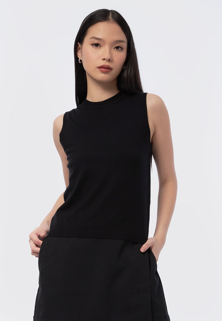 Sleeveless Knit Cropped Top