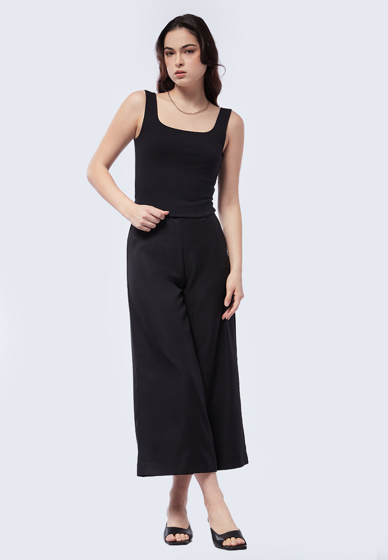 Basic Fitted Crop Tank Top