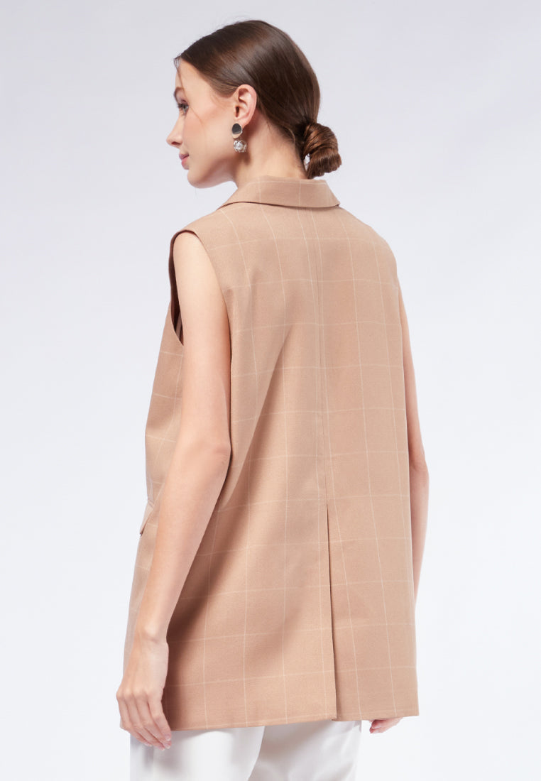 Long Vest with Pocket Details