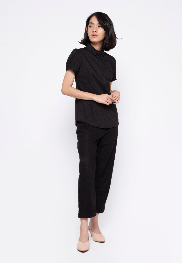 Basic Shirt in Black