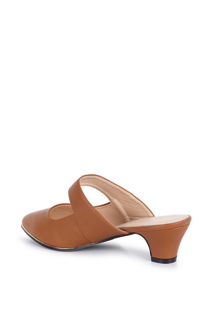 Pointed Mules