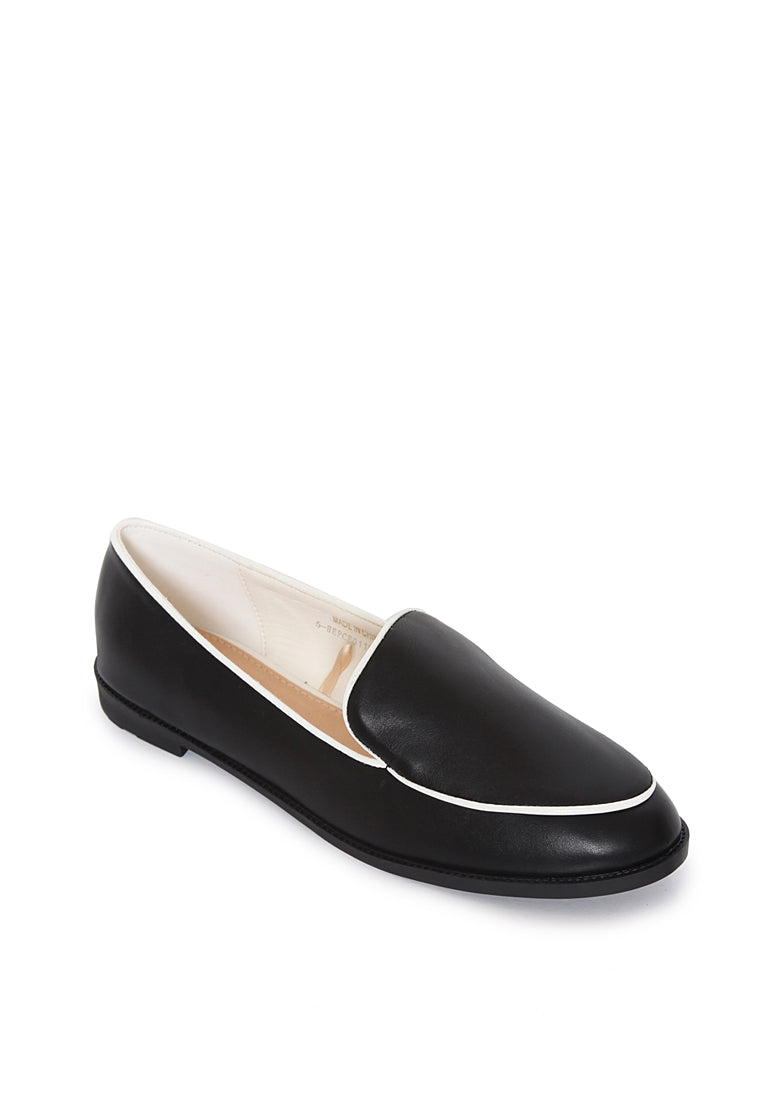 Black Flat Shoes