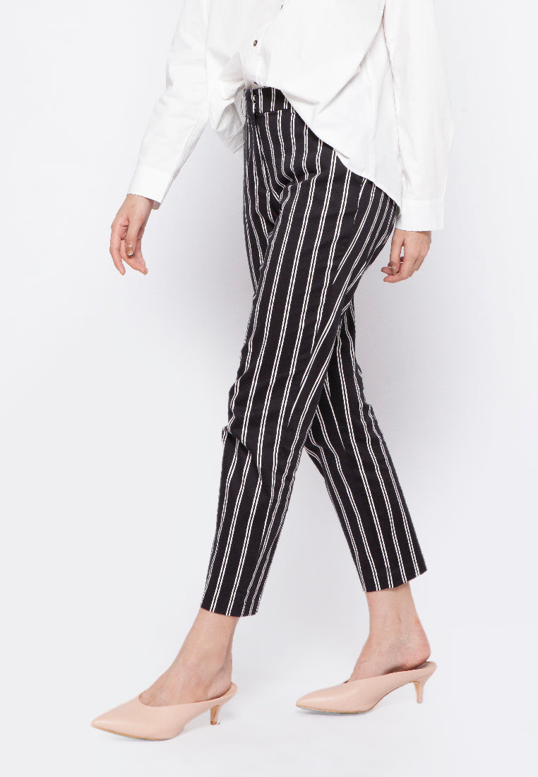 Printed Ankle Pants