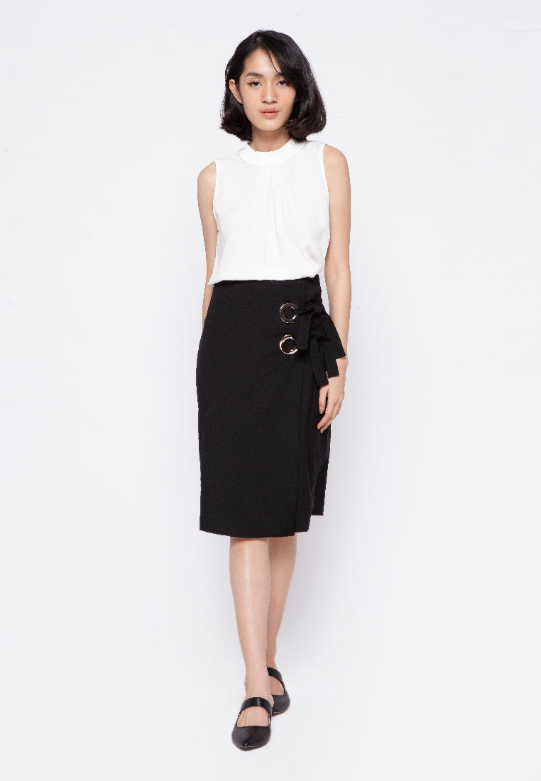 Sleeveless Blouse