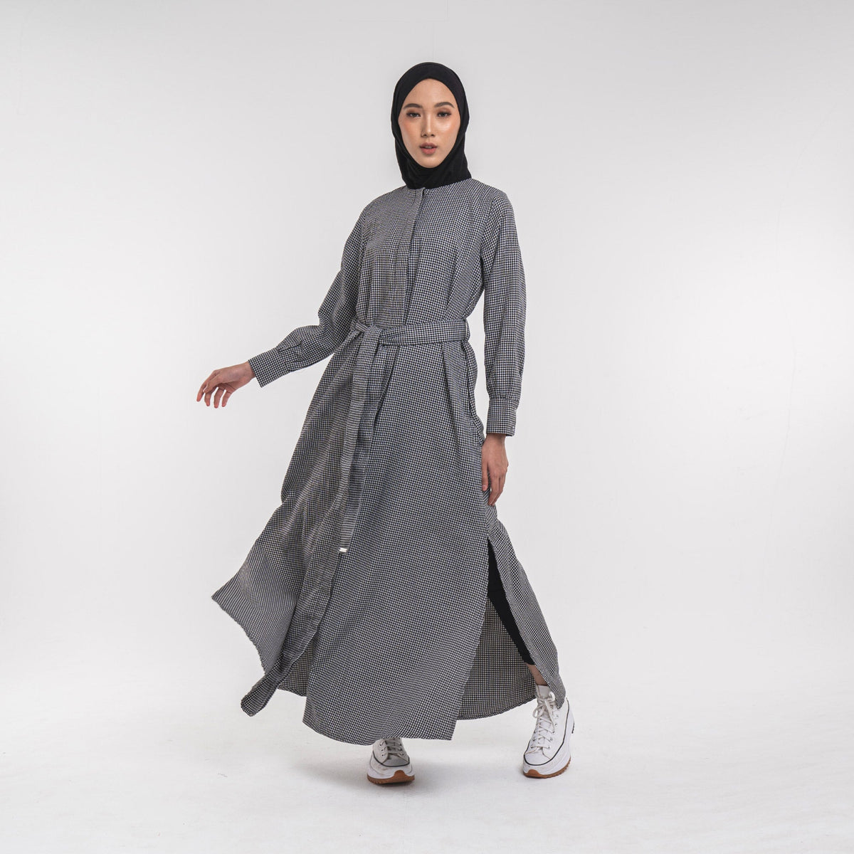 Round Neck Shirt Dress Black-White