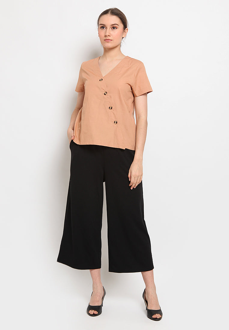 Short sleeve v-neck blouse