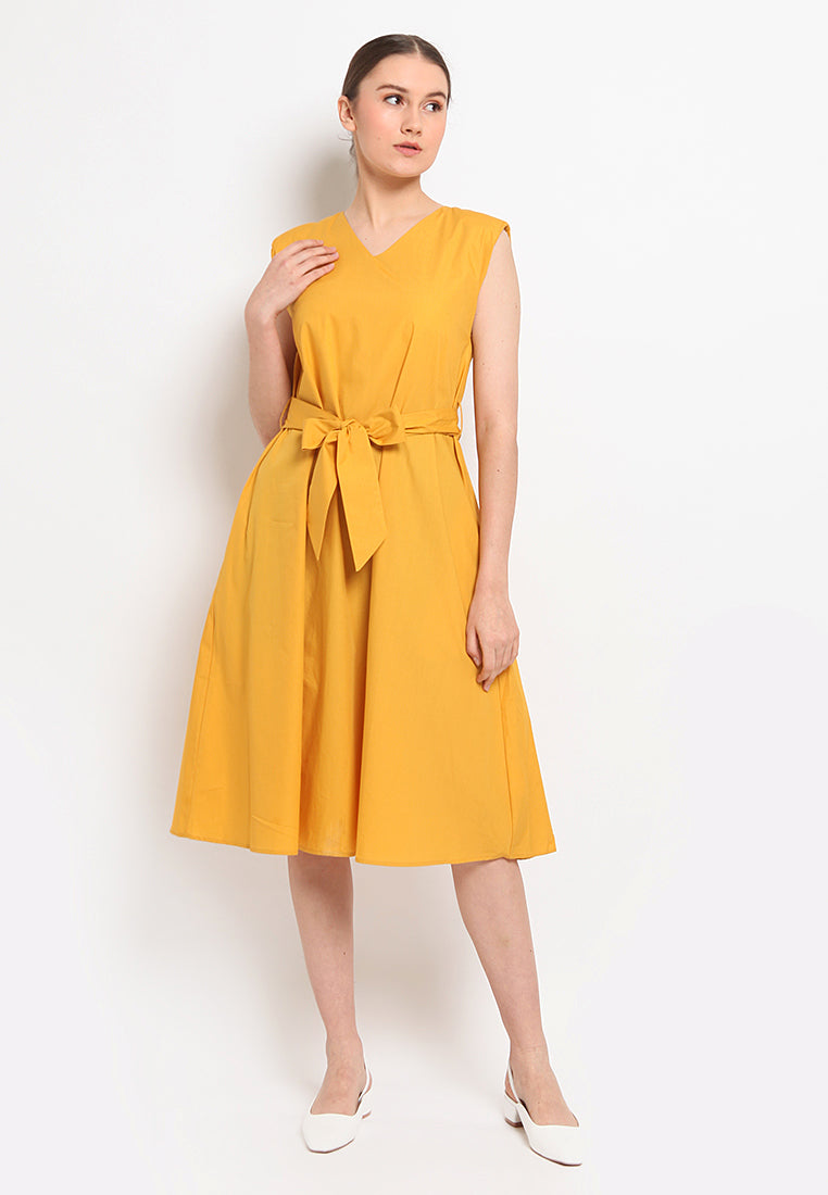 A-line dress with belt