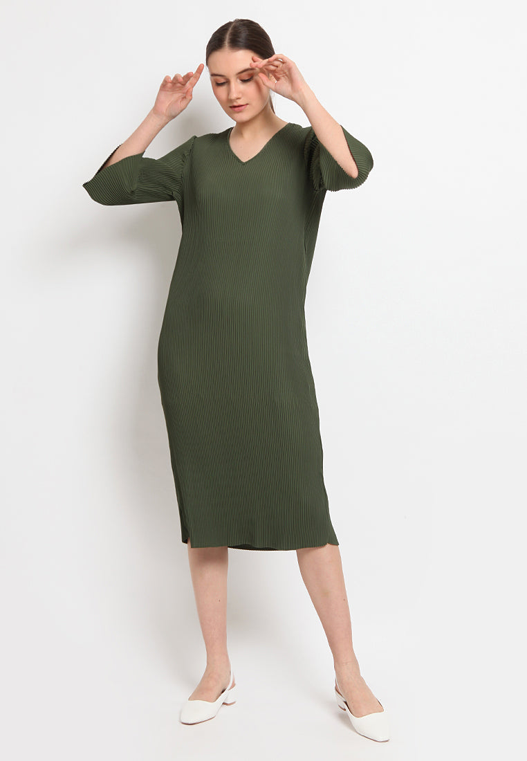 Pleated midi dress