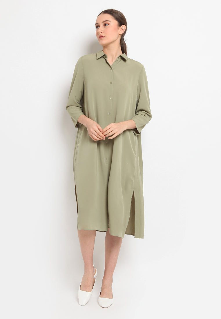 Back pleated midi dress