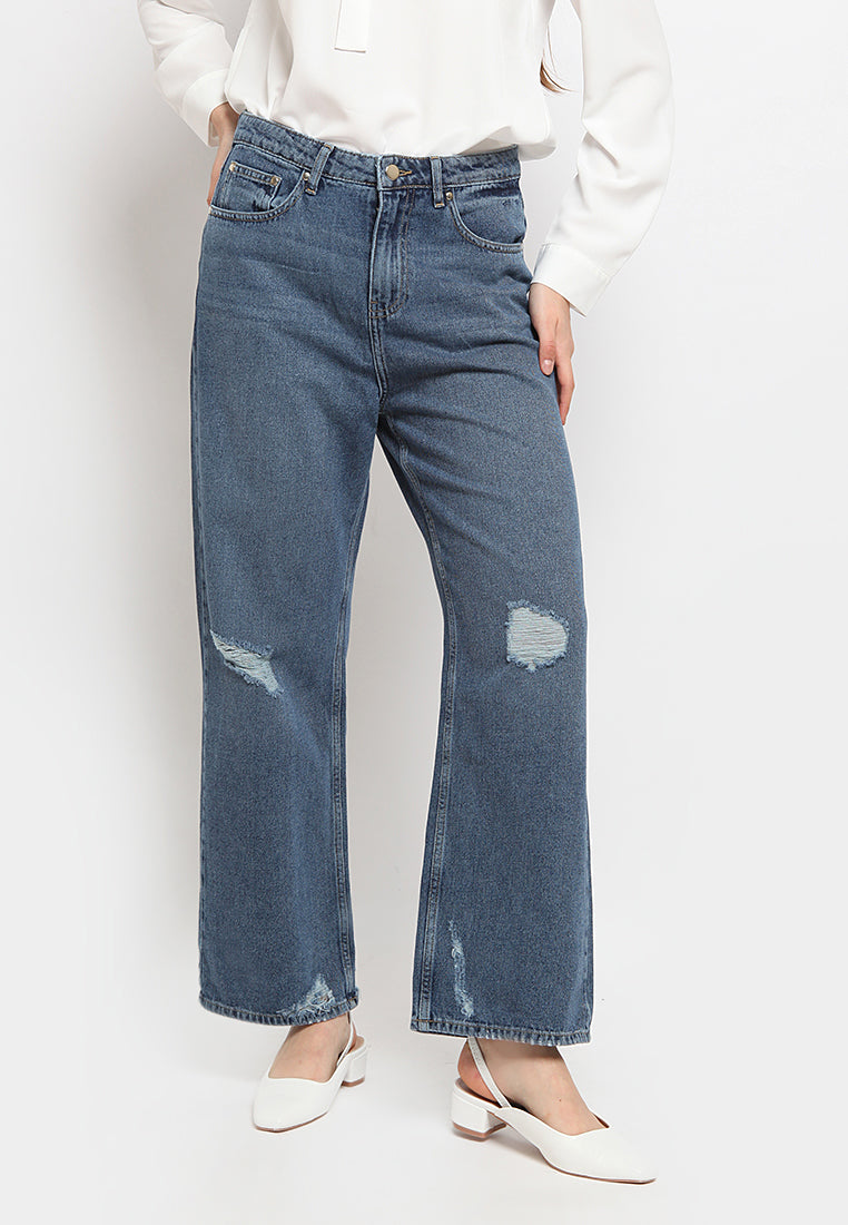 Ripped denim pants