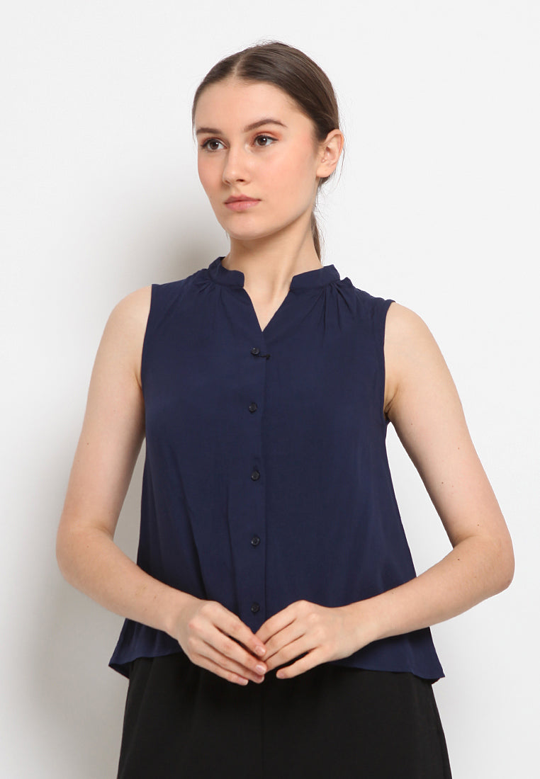 Mandarin collar sleeveless blouse