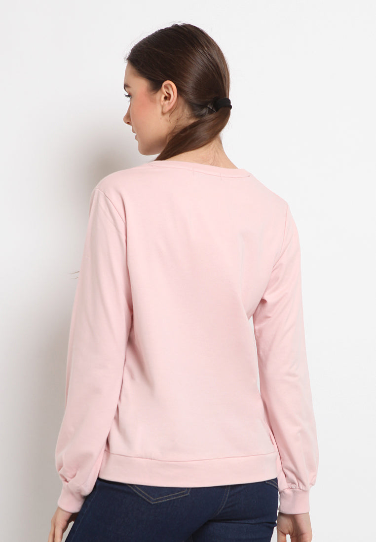Graphic long sleeve sweatshirt