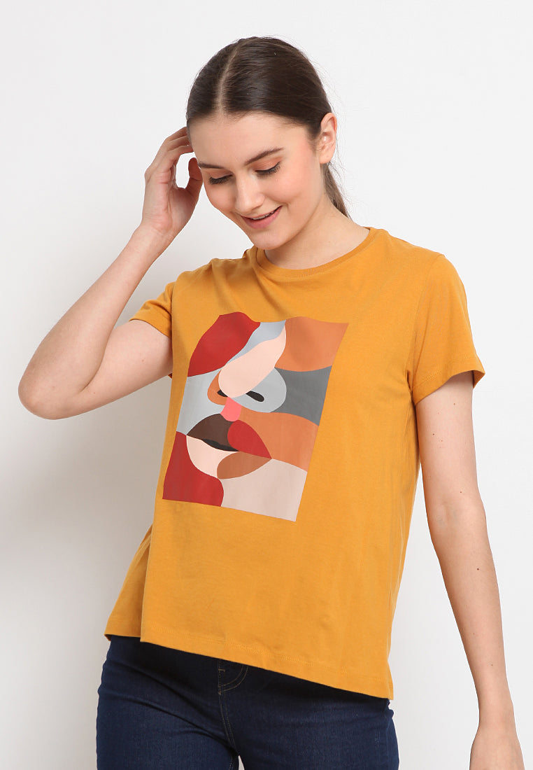 Graphic short sleeve t-shirt