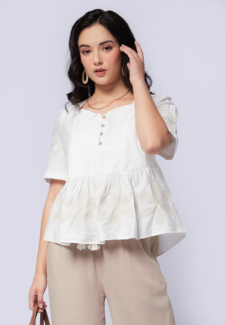 Embroidered Short Sleeve Blouse