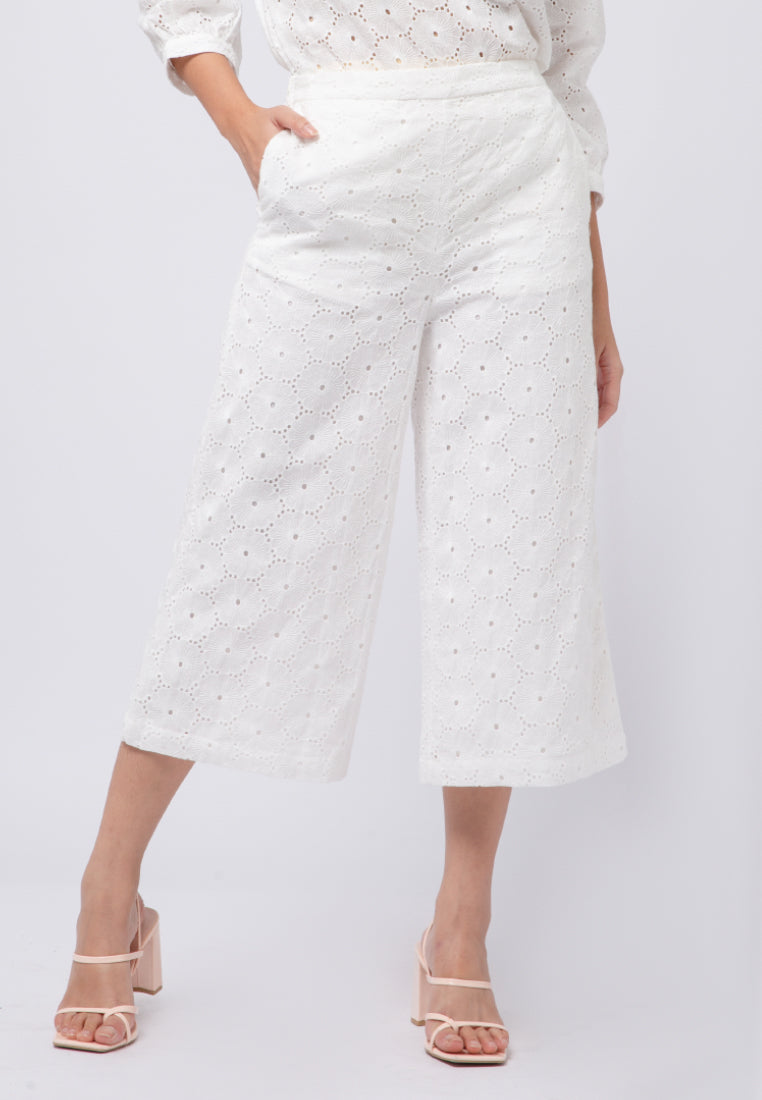 Straight Fit Lace Cullotes