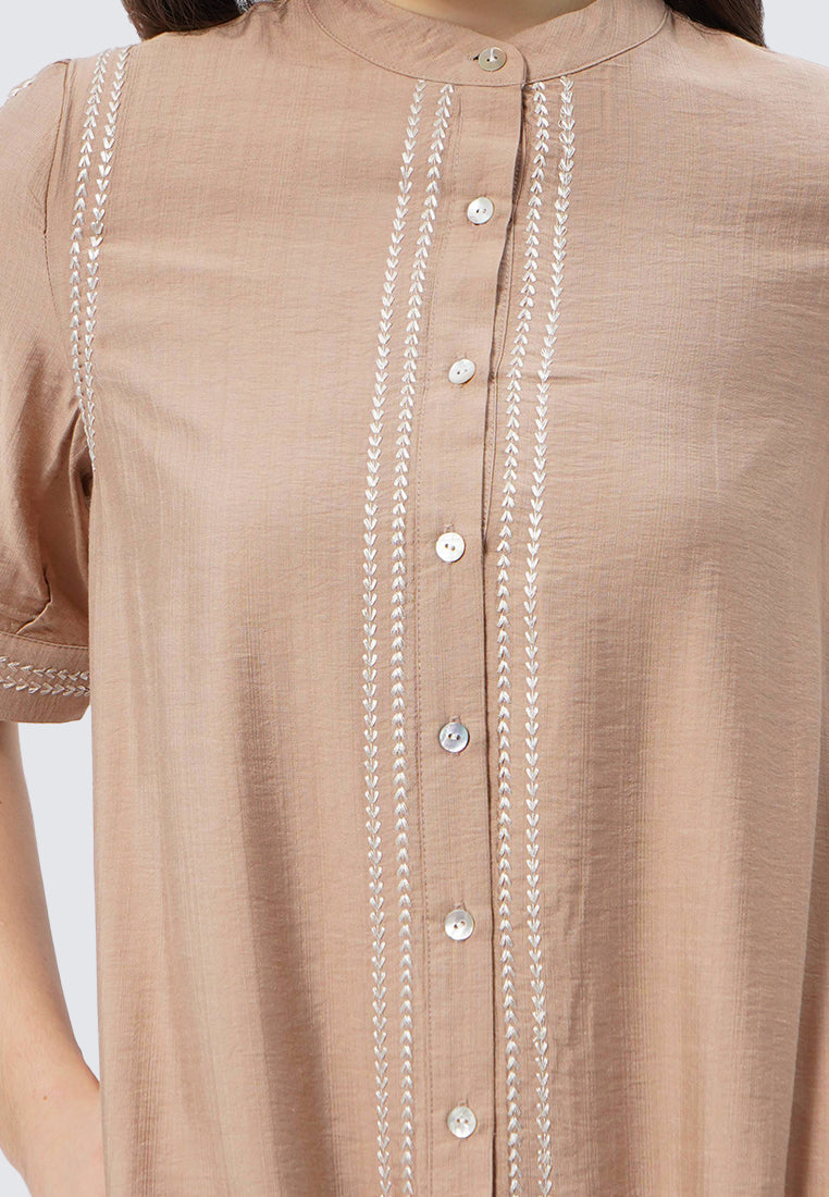 Embroidered Short Sleeve Midi Dress