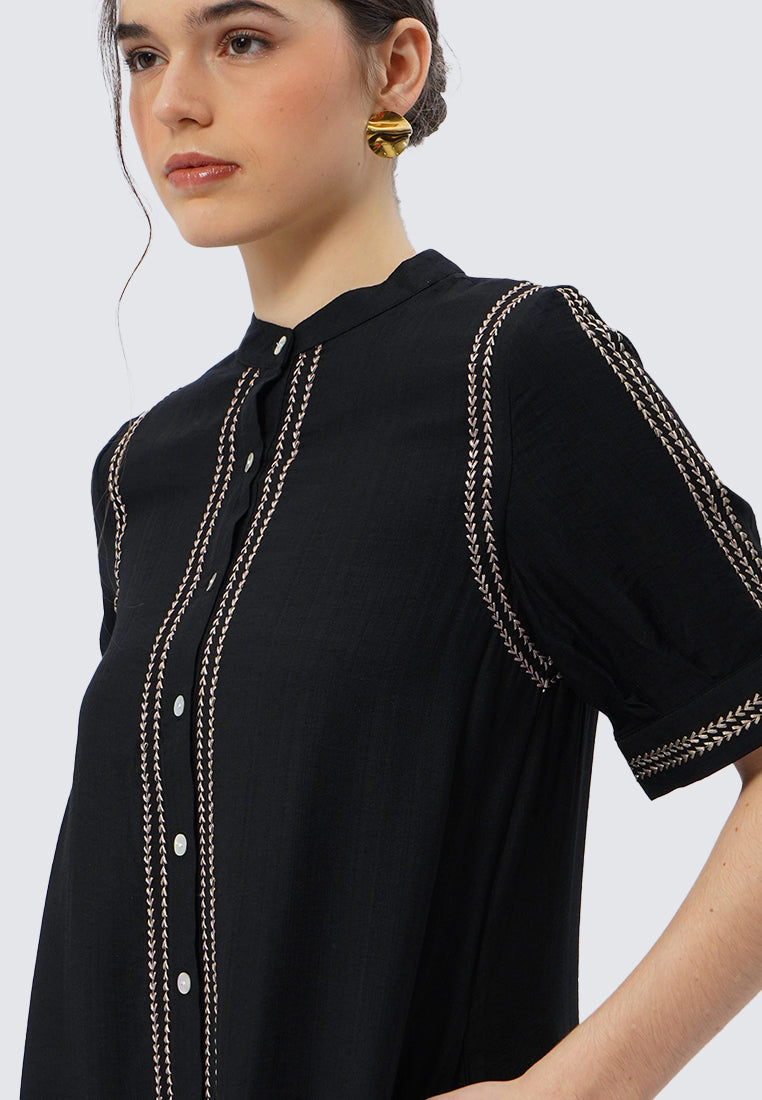 Embroidered Short Sleeve Midi Dress