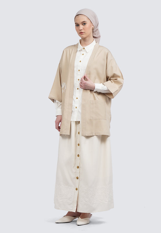 7/8 Sleeve Embroidered Kimono