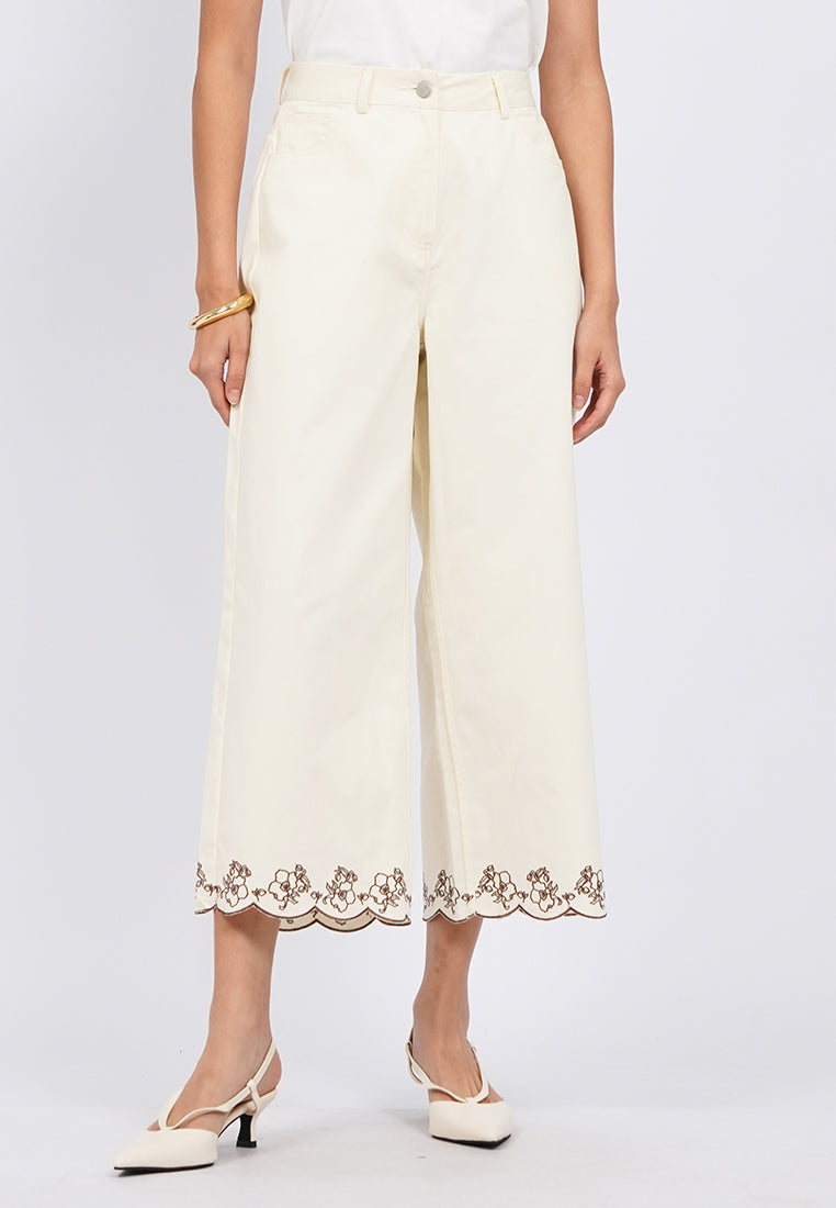 Contrast Embroidered Cullote Pants