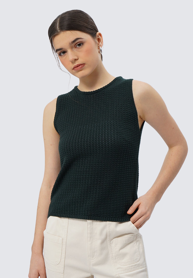 Round Neck Sleeveless Knit Top