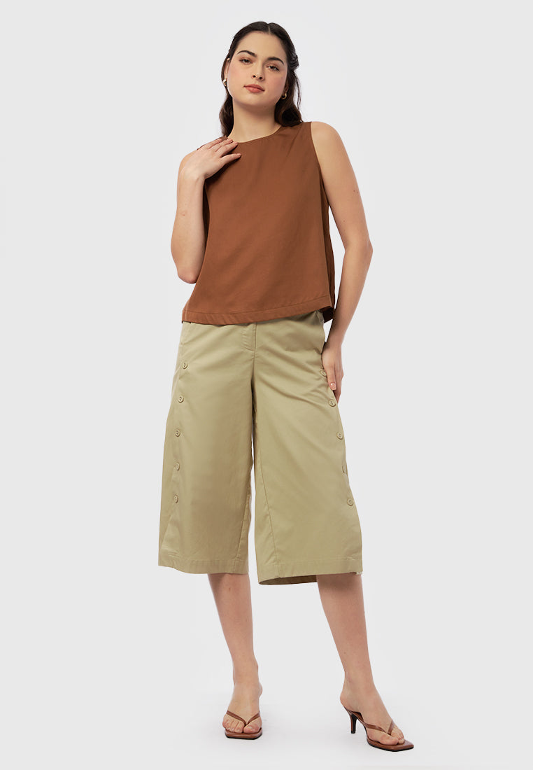 Round Neck Sleeveless Top