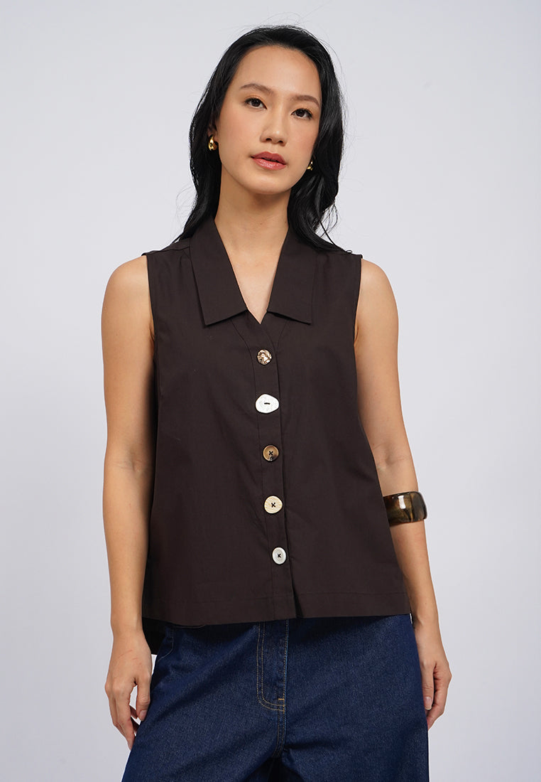 Sleeveless Blouse with Fancy Button