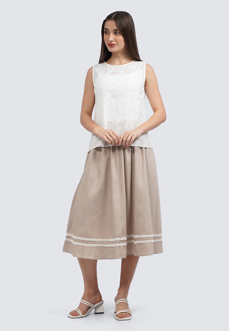 Round Neck Eyelet Sleeveless Blouse