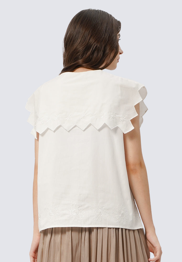 Embroidered Sleeveless Blouse
