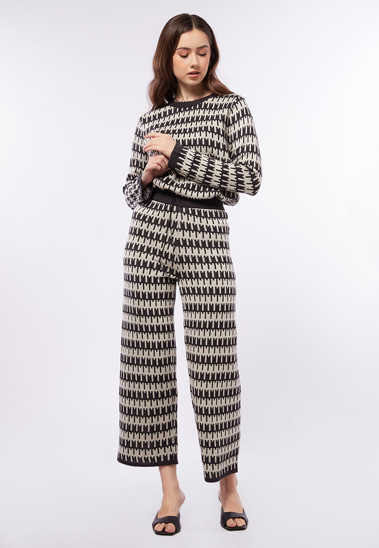 Long Sleeve Sweater with Drawstring Details