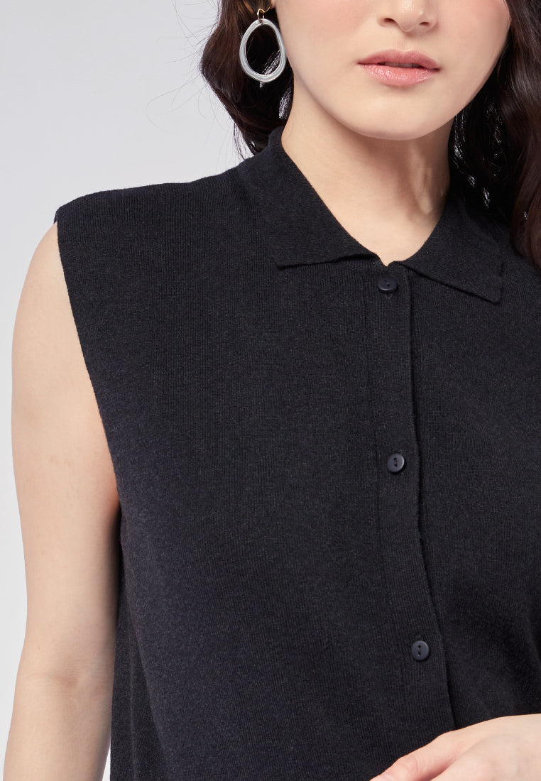 Sleeveless Knit Top with Collar