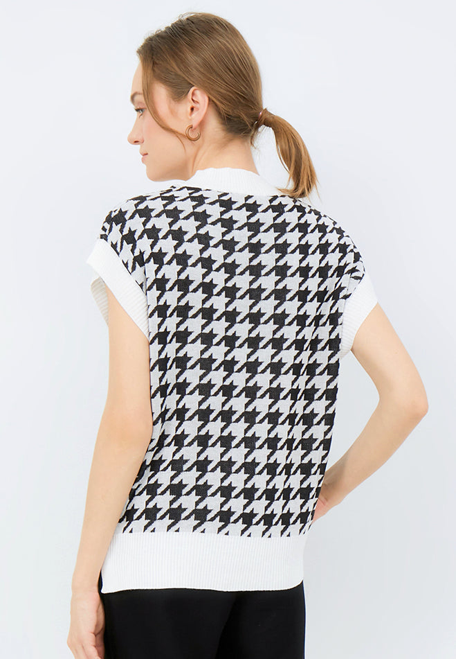 Houndstooth Knit Vest