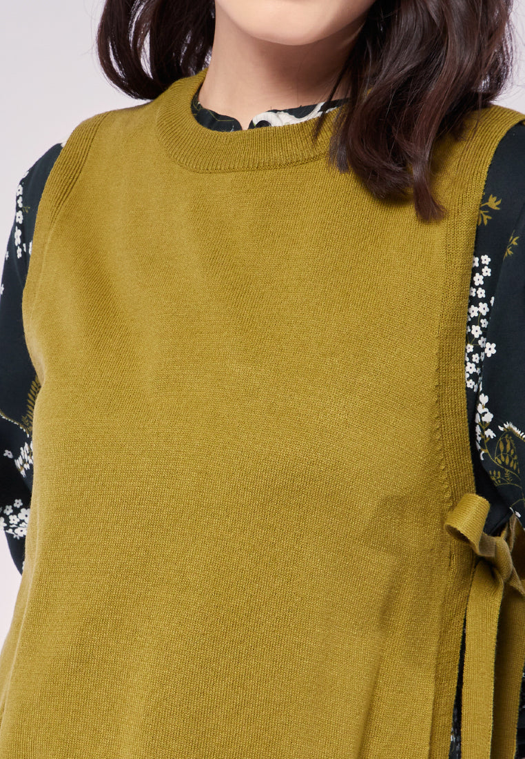 High Neck Vest with Adjustable Side Strap