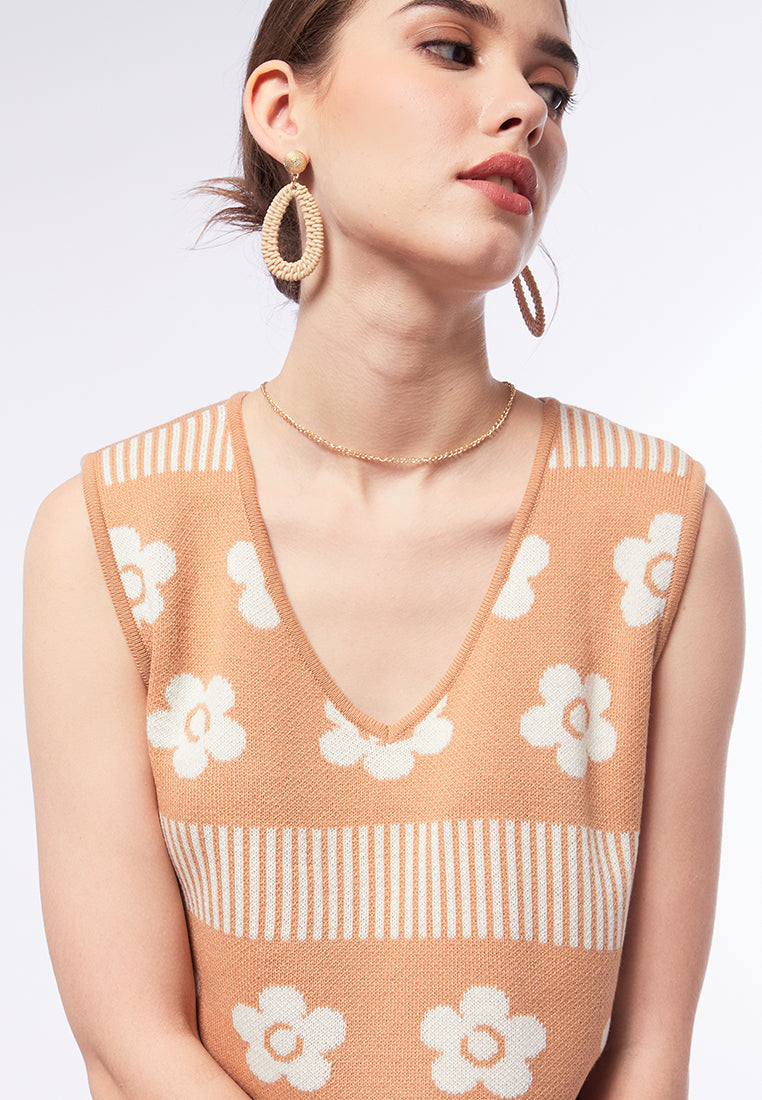 V-Neck Printed Crop Top