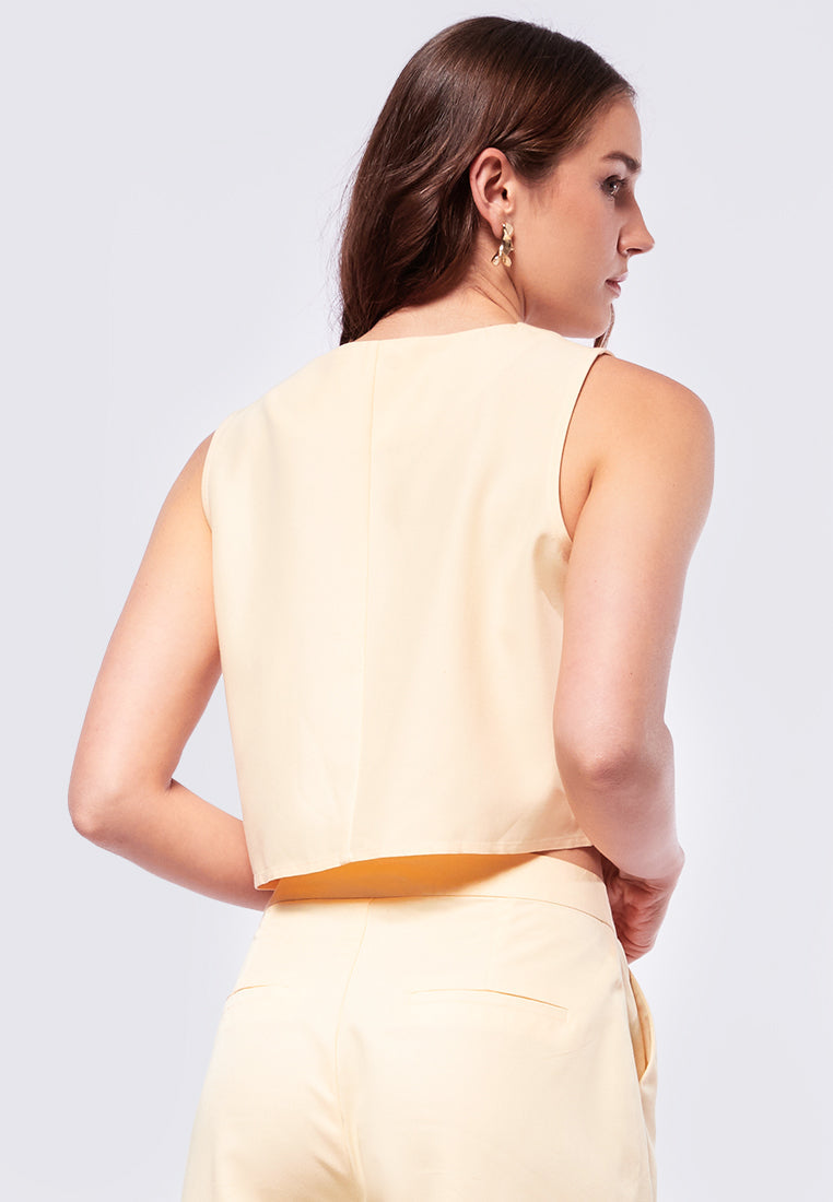 Regular Fit Crop Vest